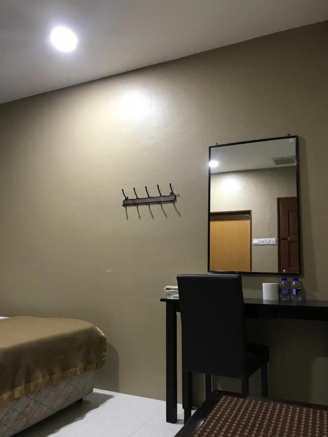 Hotel Nawar Pasir Mas Екстер'єр фото